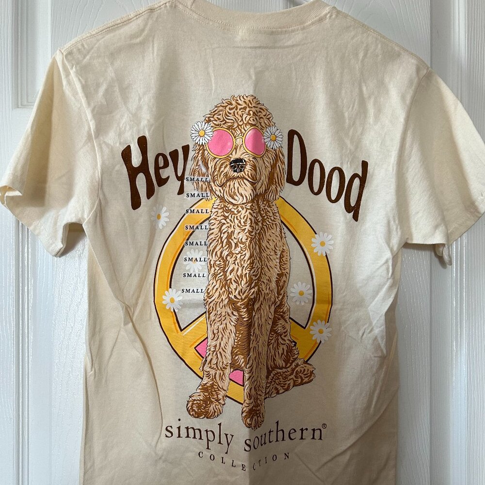 Simply Southern Ladies Tee Shirt with a Super Cute Print